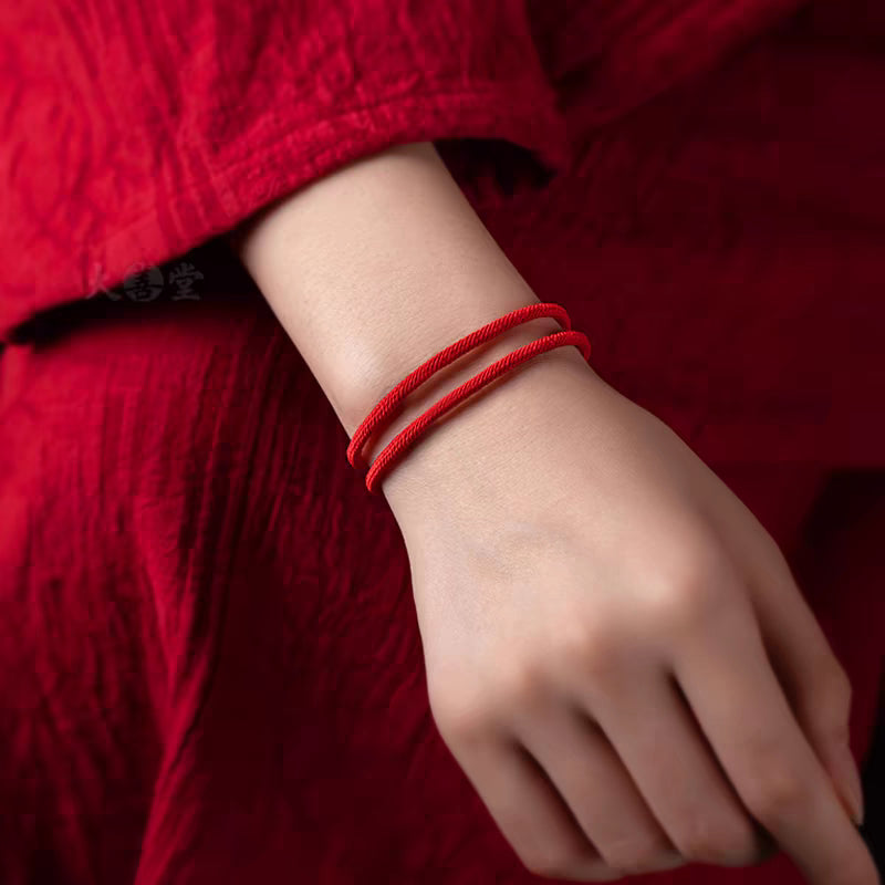 Red String for Love that Blesses Successful Partnering